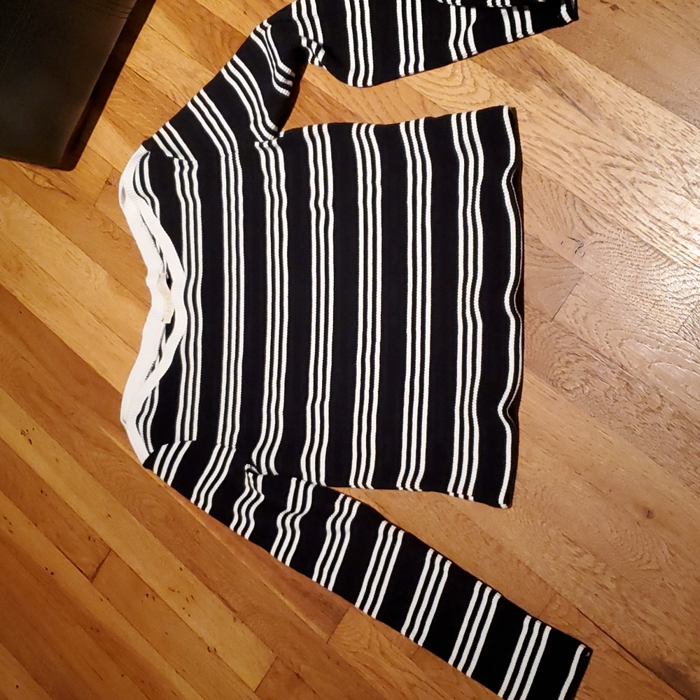 EVERLEIGH Sweater